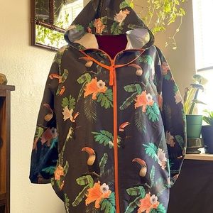 Jungle/toucan print windbreaker jacket! 🌺🌸